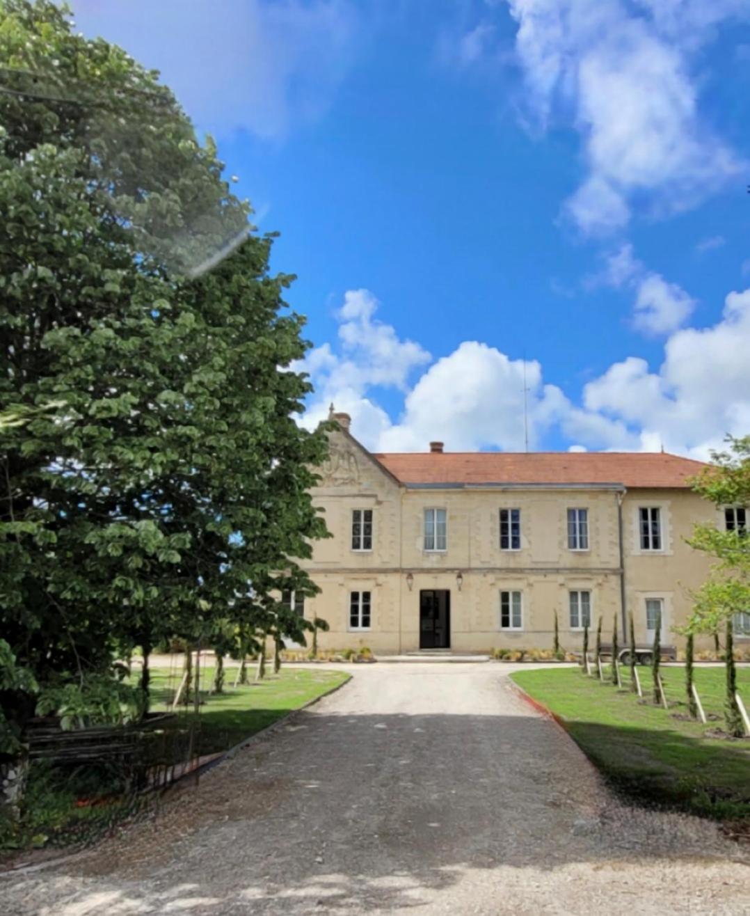 Château Bernon Acomodação com café da manhã Queyrac Exterior foto